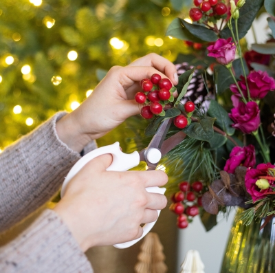 5 Tips to Keep Your Festive Flowers Looking Great All Christmas 