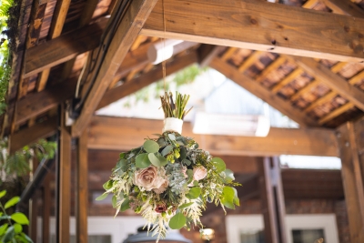 4 Blooming Brilliant Ways to Preserve Your Wedding Bouquet 